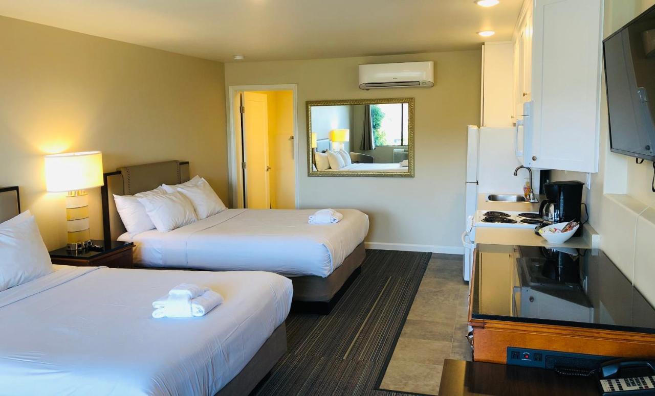 Moonlight Beach Motel エンシニータス エクステリア 写真
