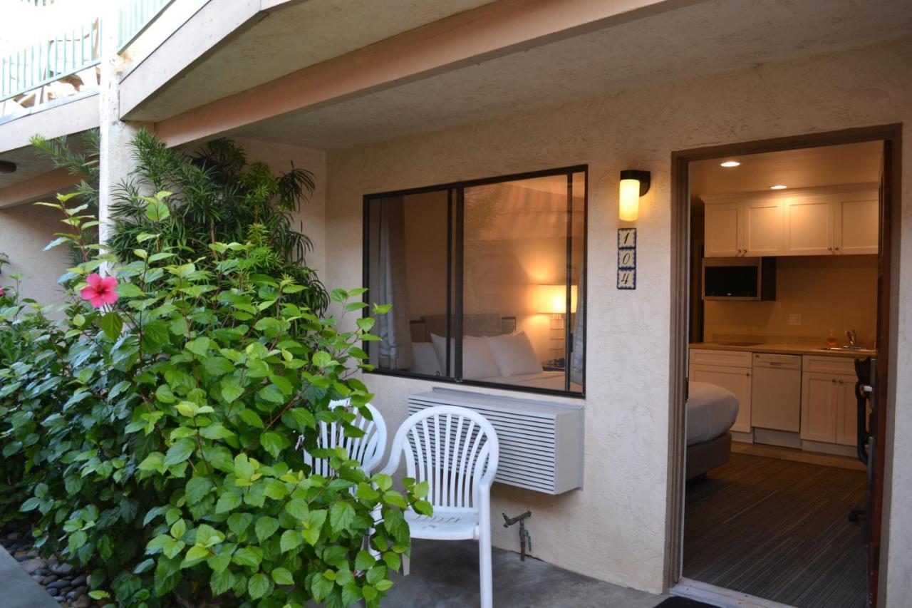Moonlight Beach Motel エンシニータス エクステリア 写真